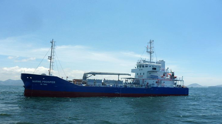 700DWT 双壳油轮批量建造案例